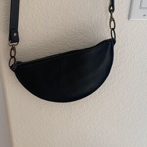 Lyons Leather Co. Small Bee Crossbody bundle